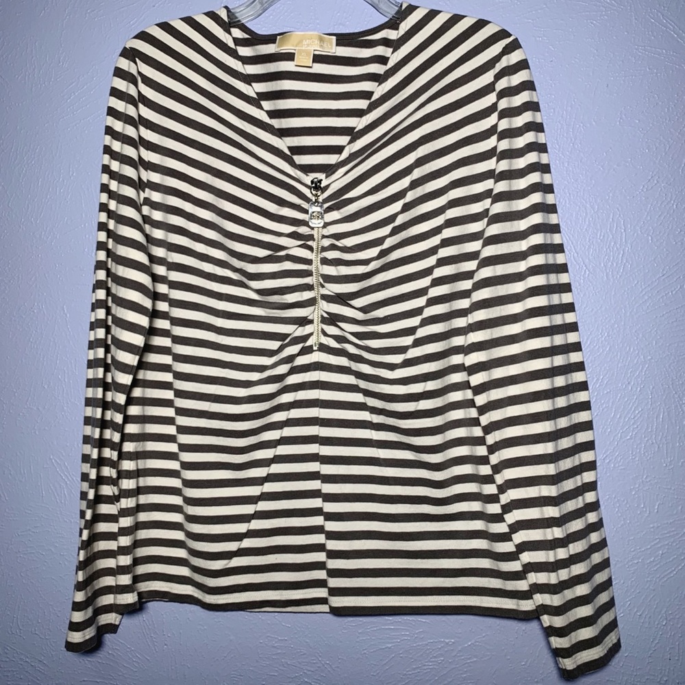 Michael Kors v neck top